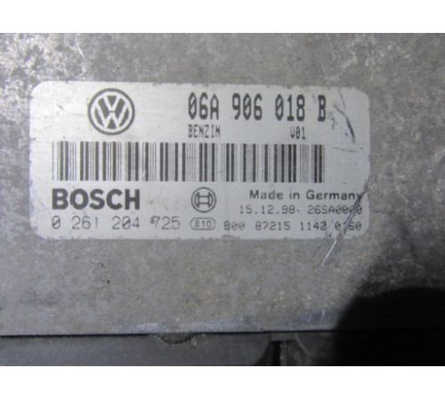 Компьютер Двигателя SEAT 06A906018B 0261204725