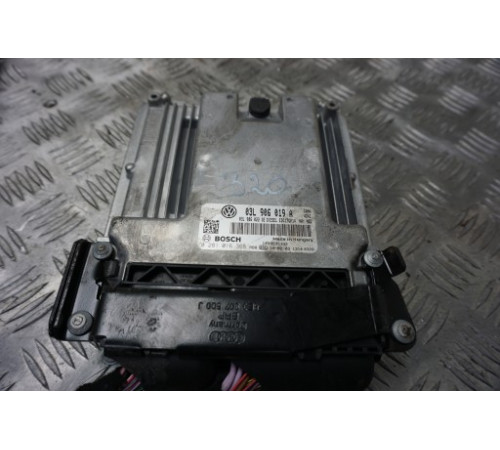 SEAT EXEO 09R-2.0 TDI компьютер мотор 03L906019A