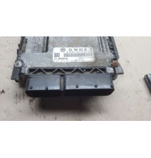 Skoda Superb II компьютер 03L906022QH 0281015877