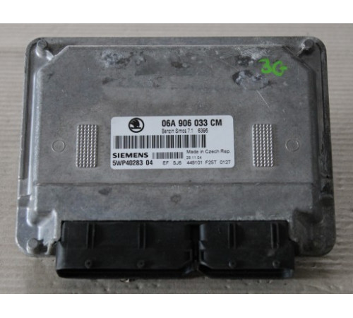SKODA КОМПЬЮТЕР ДВИГАТЕЛЯ 06A906033CM 5WP40283