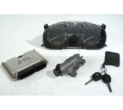 Компьютер двигателя замок зажигания Skoda Octavia 1U 2004 2.
