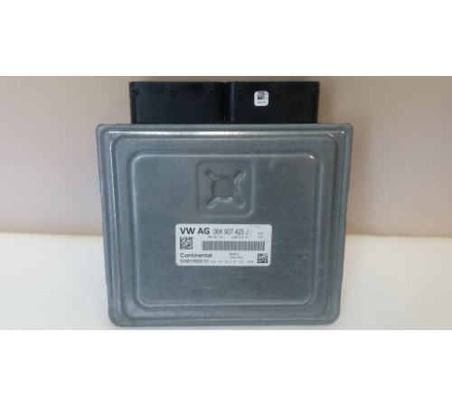 Компьютер двигателя VW Audi Skoda 06K907425J 5WA18030