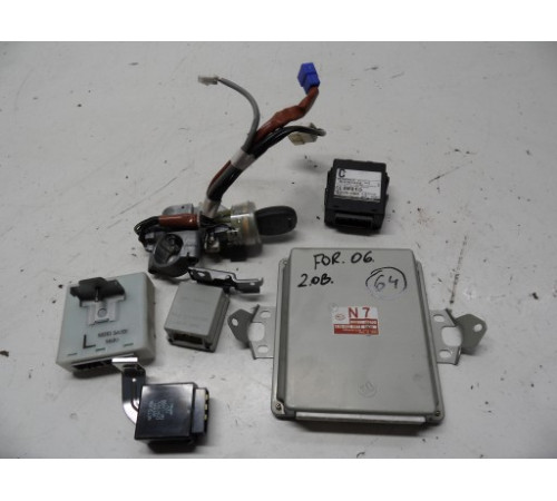 SUBARU FORESTER SG ДРАЙВЕР КОМПЬЮТЕР 22611AK670