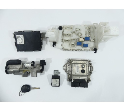 SWIFT MK7 1.2 КОМПЬЮТЕР 33910-69L00 0261S05712