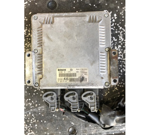 КОМПЬЮТЕР ДВИГАТЕЛЯ SUZUKI 0281011675