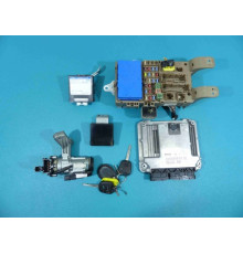 Компьютер комплект 0281011733 COROLLA E12 1.4 D4D