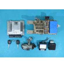 Компьютер комплект 89661-02A90 COROLLA E12 1.4 D4D