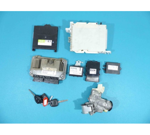 КОМПЬЮТЕР КОМПЛЕКТ 89661-0DF10 YARIS III 1.0 VVTI