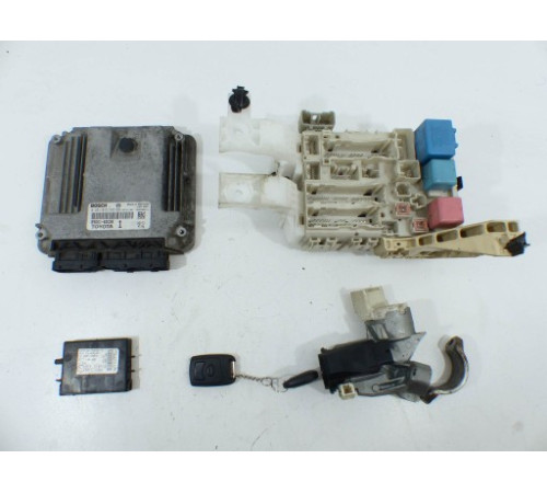 YARIS II 1.4 D4D КОМПЬЮТЕР 89661-0DC20 0281015385