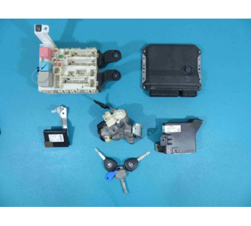 Компьютер комплект COROLLA E15 89661-02S60 1.3 VVT-я
