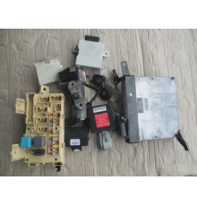 Компьютер переключатель AVENSIS T25 D4D 2.2 89661-05A20