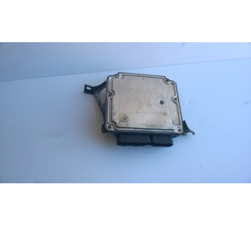 TOYOTA AURIS и 1.4 d4d 2007-12 компьютер двигателя