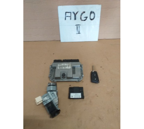 Toyota AYGO II комплект запуска immo компьютер