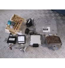 ТОЙОТА КОРОЛЛА VERSO 2.0 D4D КОМПЬЮТЕР 89661 0F010