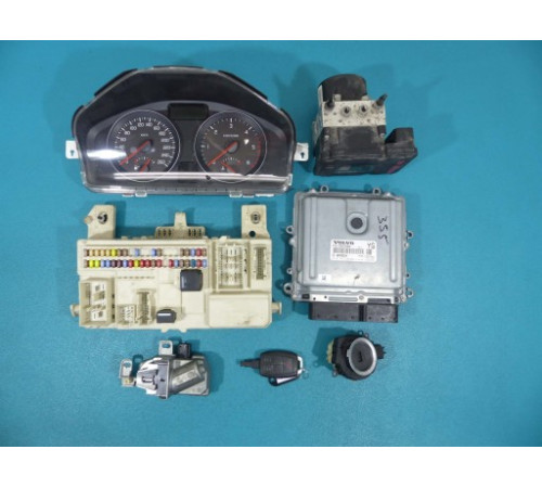 Компьютер комплект для VOLVO S40 II V50 P31303388 2.0 D3