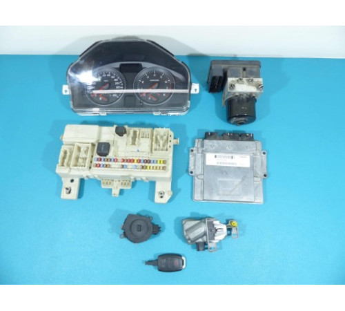 Компьютер комплект VOLVO C30 S40 II V50 1.8 16V