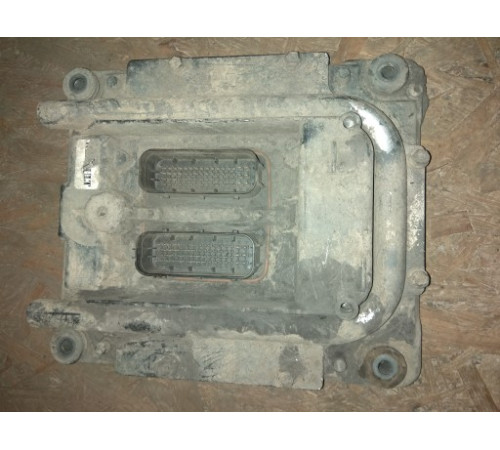 Компьютер двигателя Renault Volvo 20977019 P03
