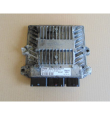 VOLVO V50 2.0 D 136KM компьютер управления 30743623AA