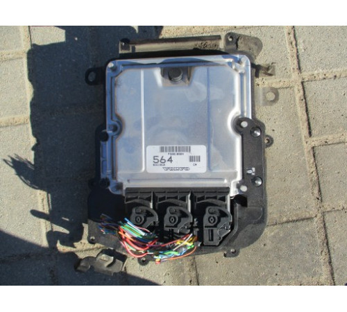 Компьютер двигателя 30618564 VOLVO V40 2000R