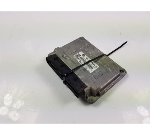 КОМПЬЮТЕР ДВИГАТЕЛЯ ЭБУ 06A906033GG VW GOLF V