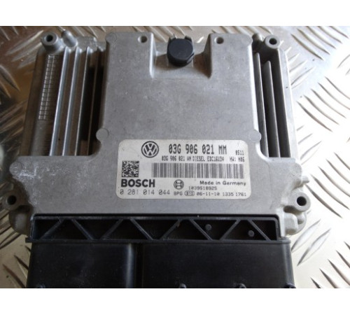 Компьютер двигателя VW 03G 906 021 мм