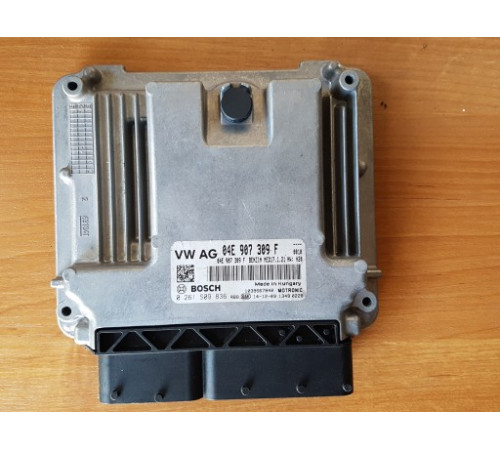 Водитель компьютера двигателя vw golf VII 04E907309F