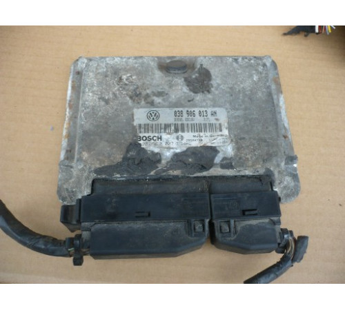 КОМПЬЮТЕР VW CADDY 038906013AN 0281010007