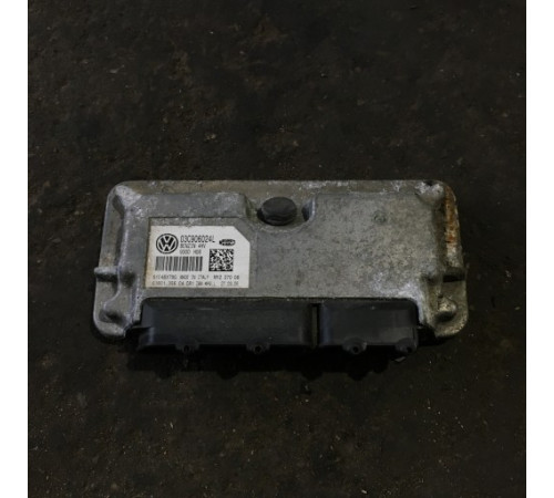 КОМПЬЮТЕР ДВИГАТЕЛЯ VOLKSWAGEN VW 03C906024L