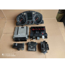 Компьютер двигателя VW PASSAT B6 2.0 FSI 3C0907115Q