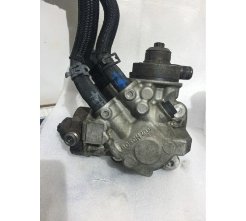 Насос впрыска 3.0 TDI V6 AUDI CGQB