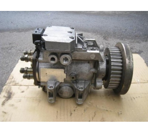 Топливный насос AUDI A4 A6 A8 2.5 TDI 0470506006