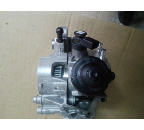 Топливный насос VW AUDI 04L 130 755 E 12 tys.km