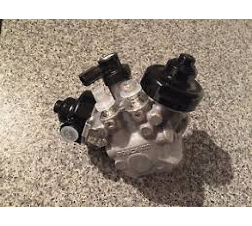 A4 8K Avant топливный насос BOSCH 059130755AH
