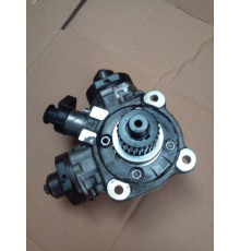 Топливный насос AUDI 3.0 TDI V6 CRT 059130755CG