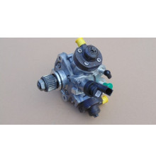 ТОПЛИВНЫЙ НАСОС 3.0 TDI 0445010691 059130755CC AUDI