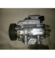 Топливный насос AUDI A4 A6 A8 2.5 TDI 059130106C