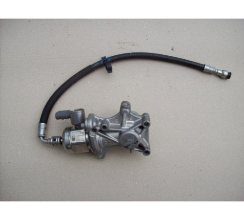 Насос впрыска BMW F20 F30 7607159 N13B16A N13