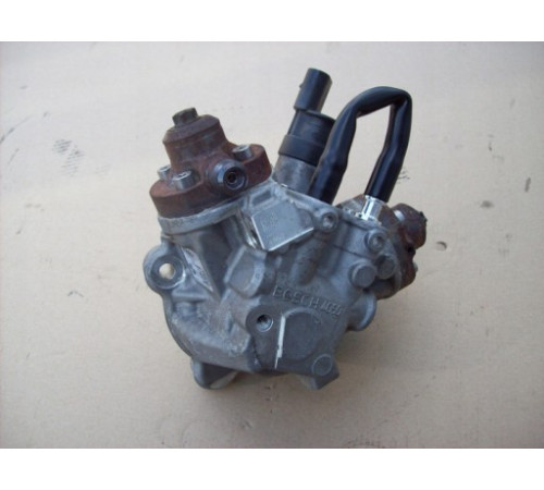 BMW G01 G11 G20 G30 ТНВД 8571555 B57