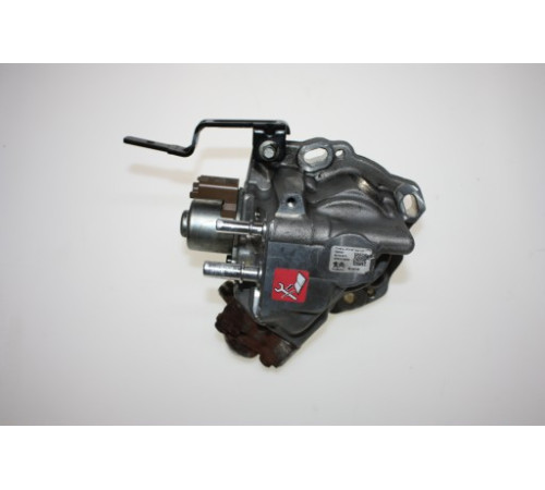Топливный насос Ford Mondeo MK5 28384347 DENSO