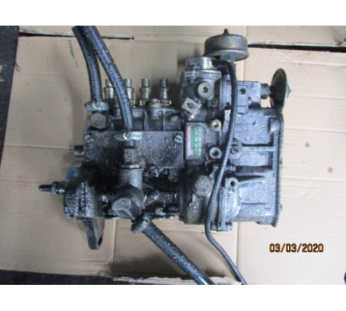 Топливный насос MERCEDES 2.0 D 0400074904 W201 W124