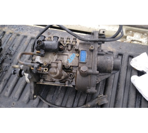 Топливный насос Mercedes 6050700801 250td