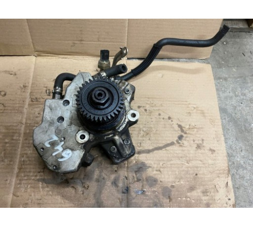 Топливный насос A6420701001 MERCEDES SPRINTER 642