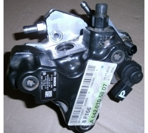 Топливный насос 0445010244 Mercedes 3.0 CDI V6