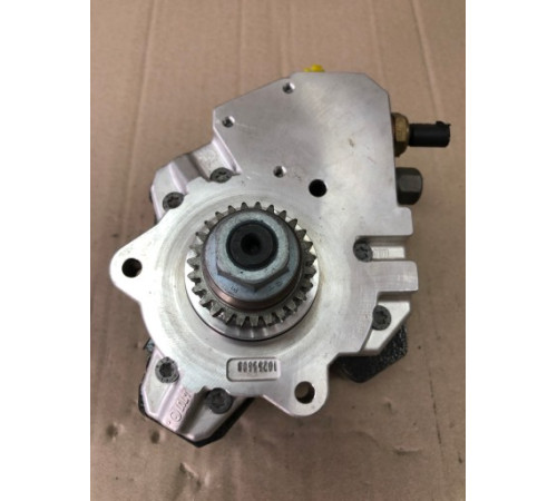 Топливный насос Mercedes CDI 0445010120 OE