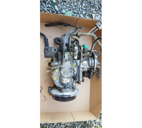 Топливный насос Mitsubishi Pajero L200 2.8 TD 4M40