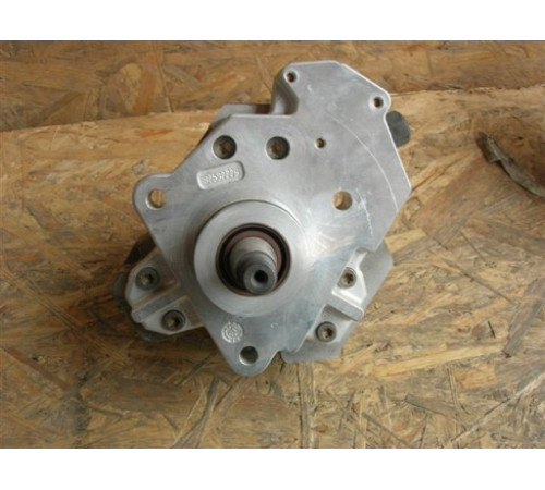 Топливный насос OPEL RENAULT NISSAN 2.2 2.5 CDTI