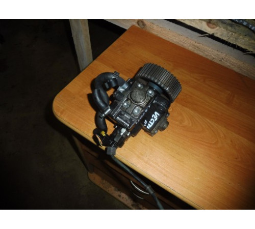 Топливный насос opel vectra C 1.9 CDTI 0986437025