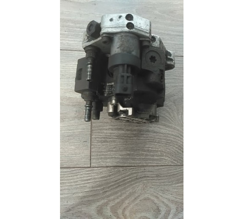 Топливный насос 2,2 dci Renault, Opel 8200041766