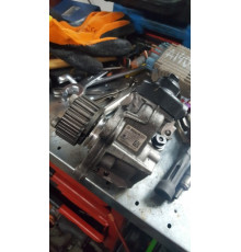 Топливный насос VW Audi Seat 2.0 TDI 2011-2014r