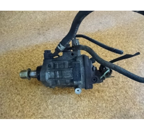 LAND CRUISER 120 04R топливный насос 2210-30030